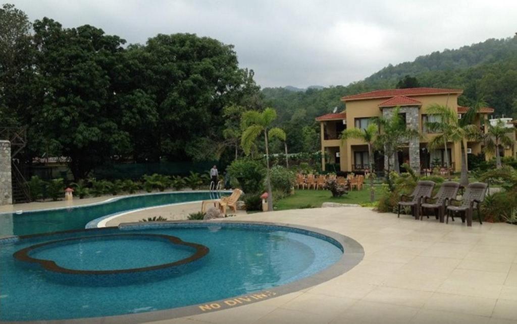 Dewdrop Mango Bloom Resort Nainital Phòng bức ảnh